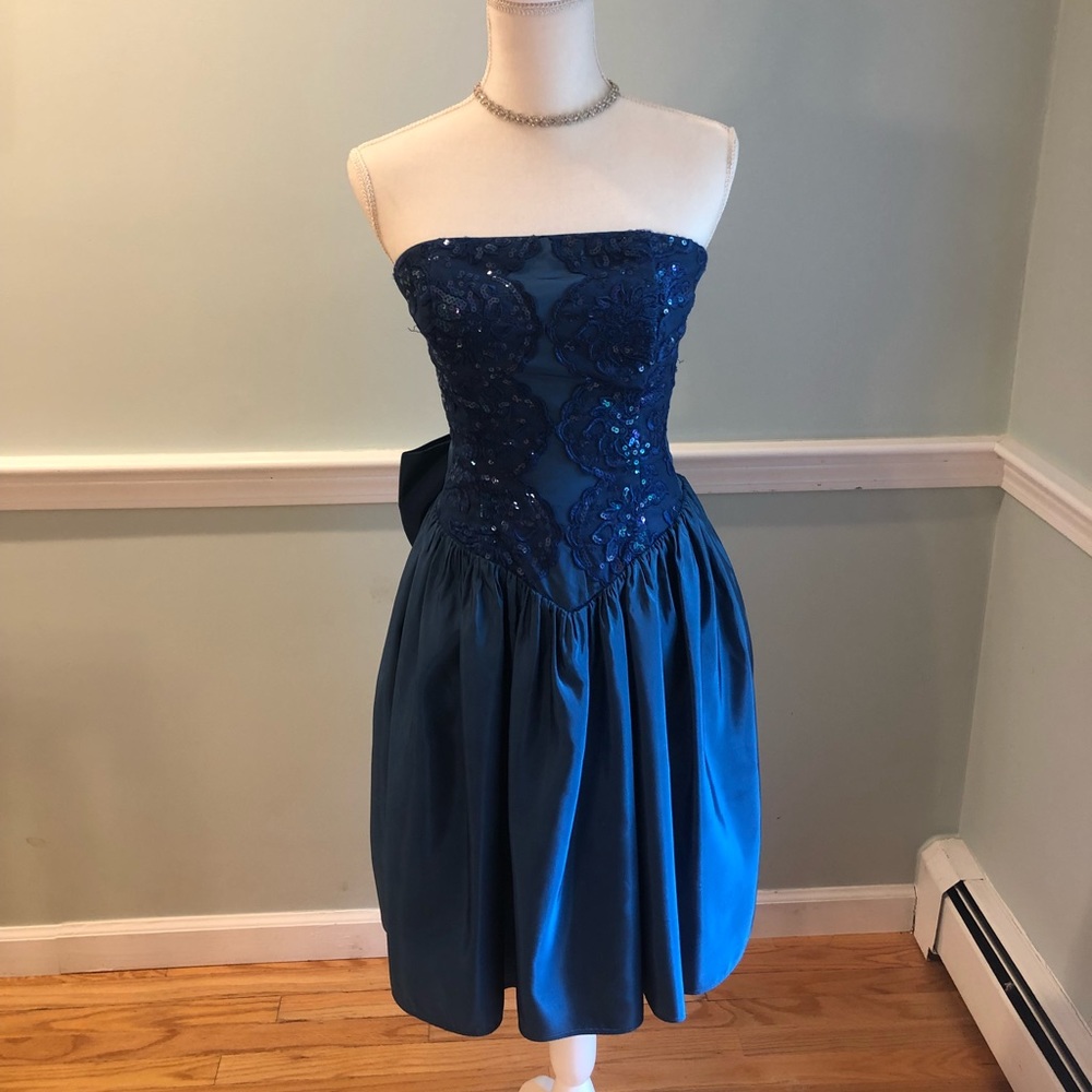 1980s Gunne Sax Blue Taffeta Sequin Dress